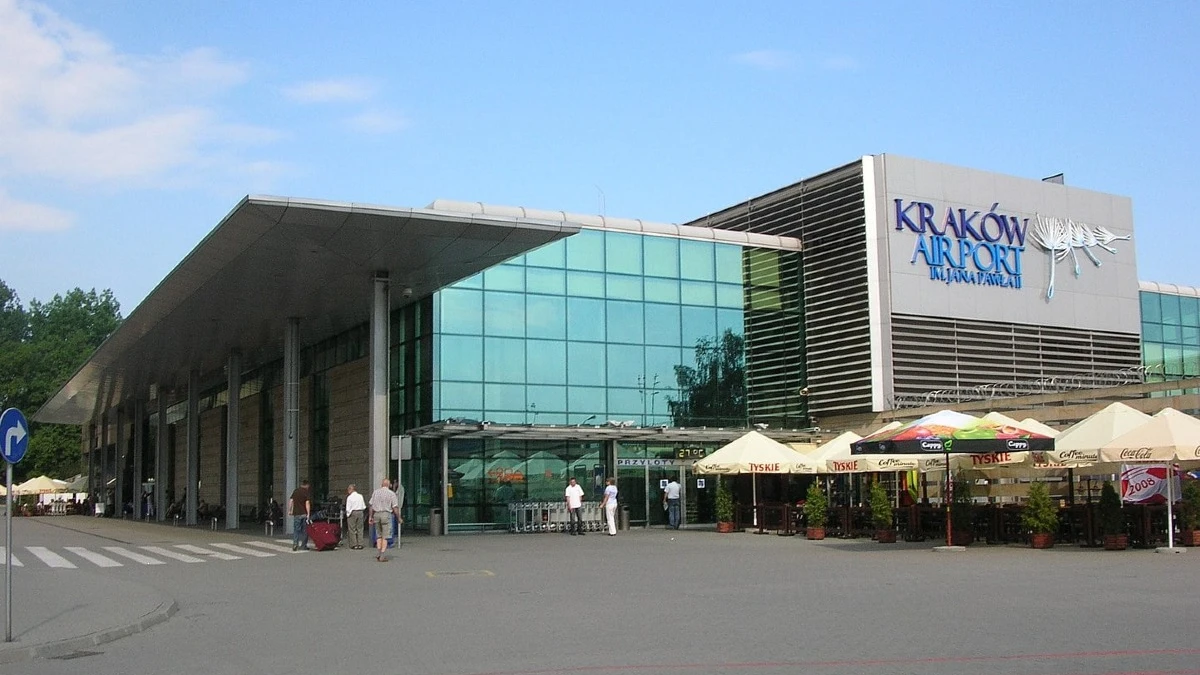 Lotnisko Kraków – loty, oferty, dojazd, parkingi