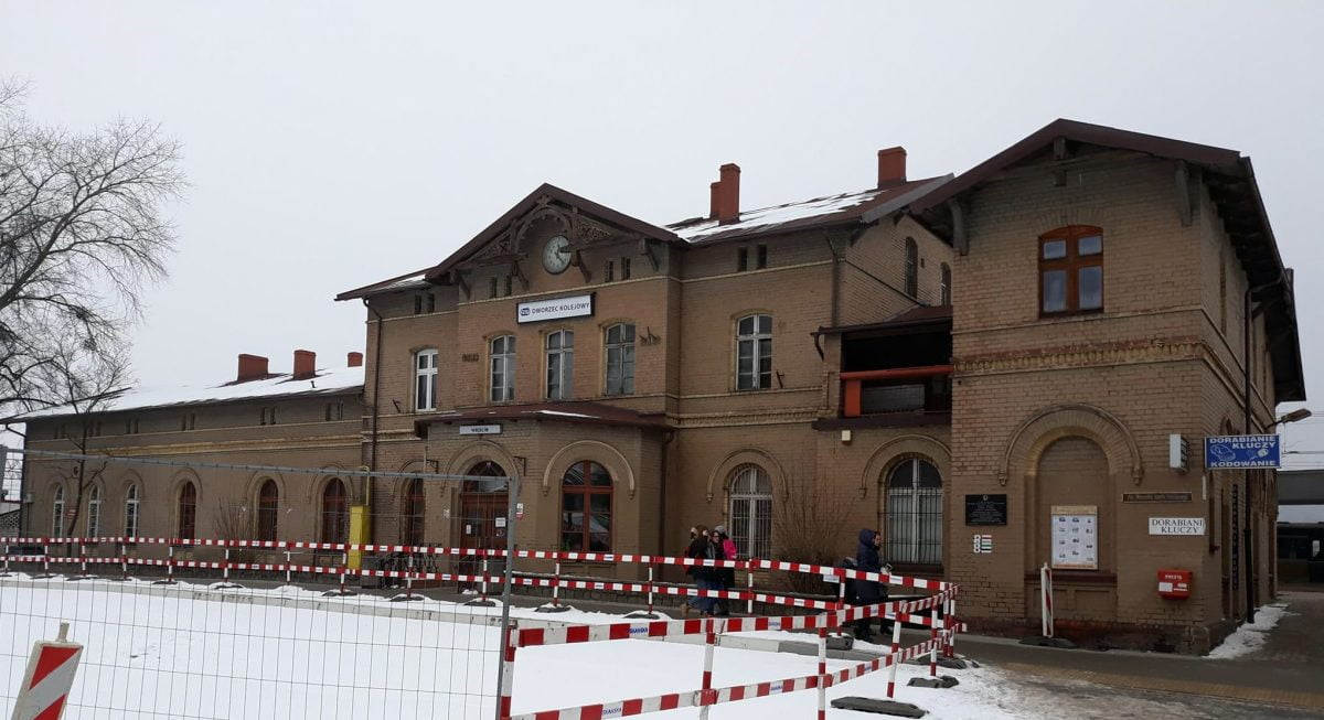 Modernizacje niektórych dworców pełne problemów