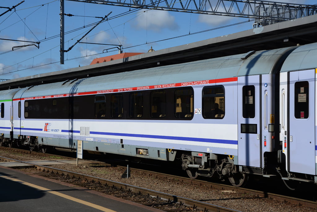 Ile wagonów w Polsce może jechać 200 km/h?