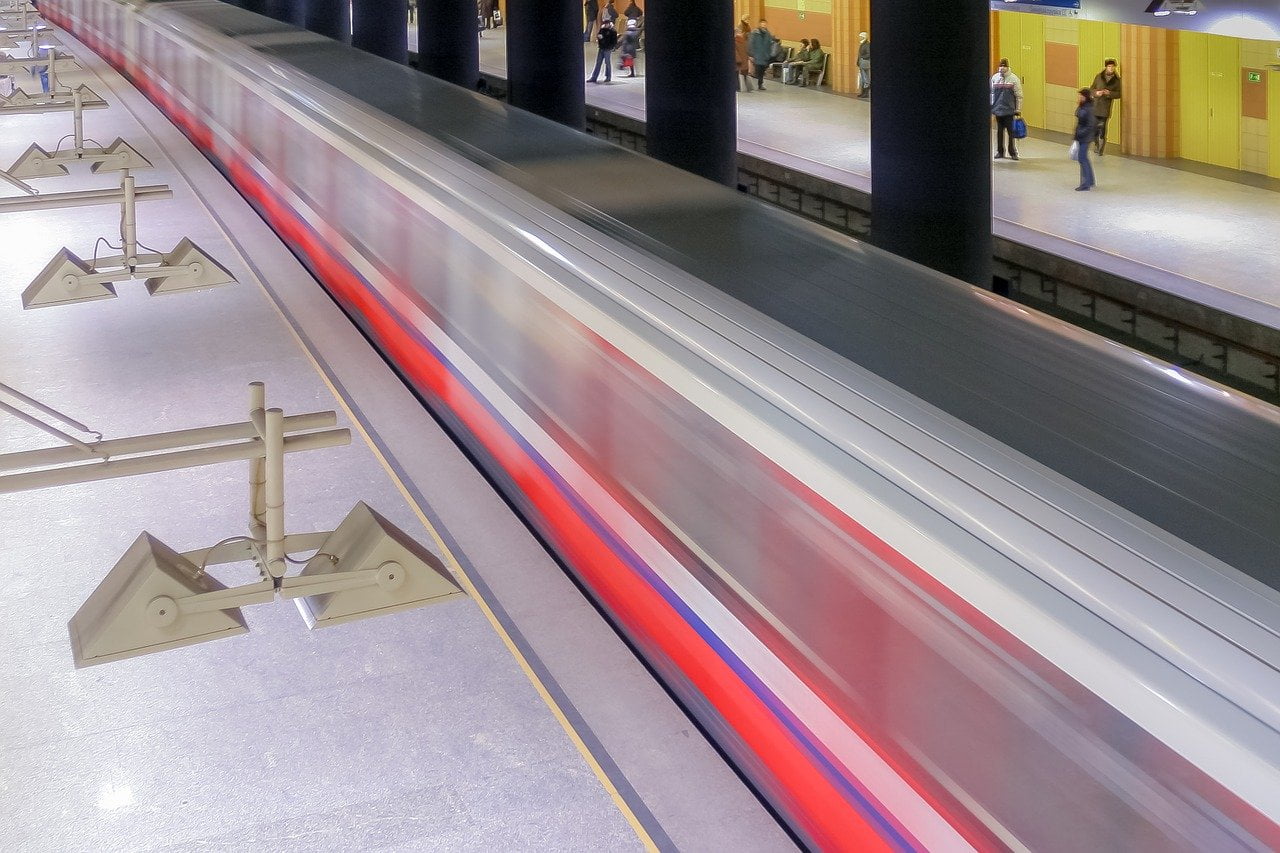 Warszawa rozbuduje obie linie metra, wybuduje trzecią
