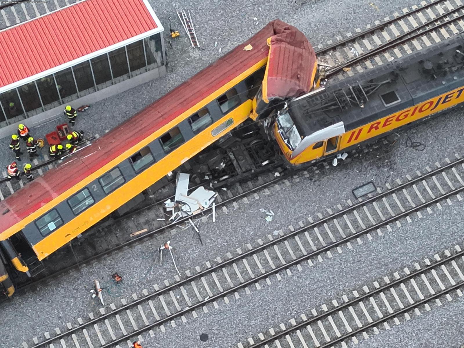 Tragiczne zderzenie pociągów w Pardubicach. Zginęły 4 osoby, jest wielu rannych