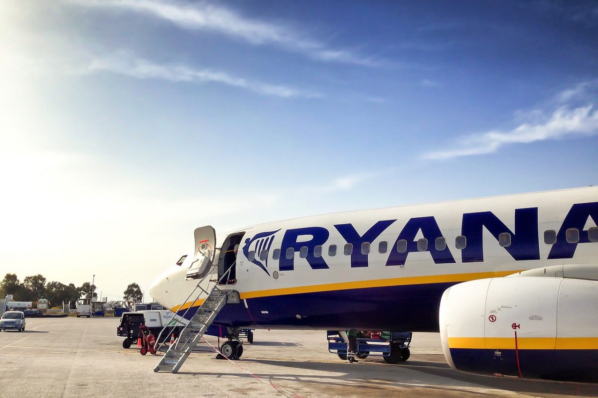 Ryanair mocno ogranicza darmowy bagaż podręczny!