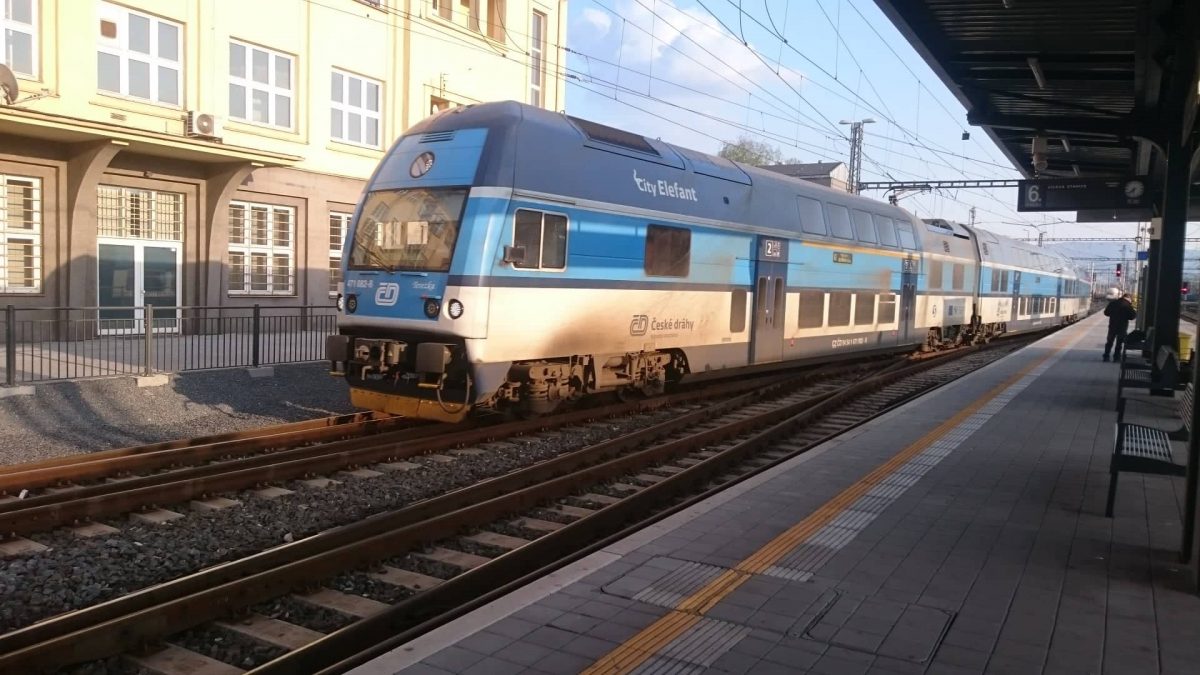 City Elephant, czyli koncepcja piętrowych elektrycznych zespołów trakcyjnych