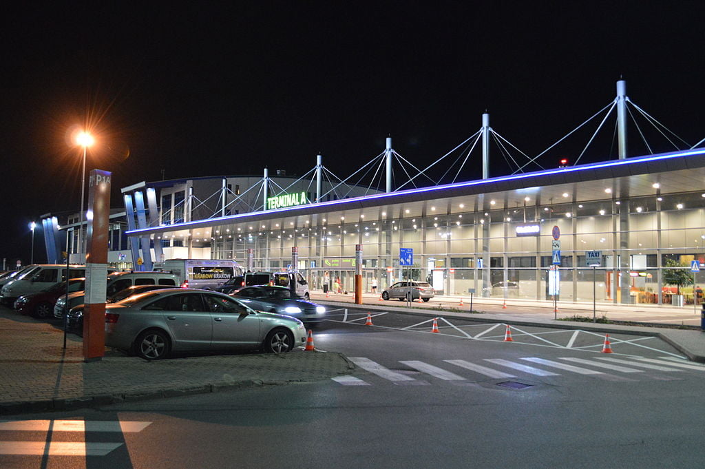 ULC: Pasażerów przybywa, ale wyzwaniem dla branży jest brak kadr