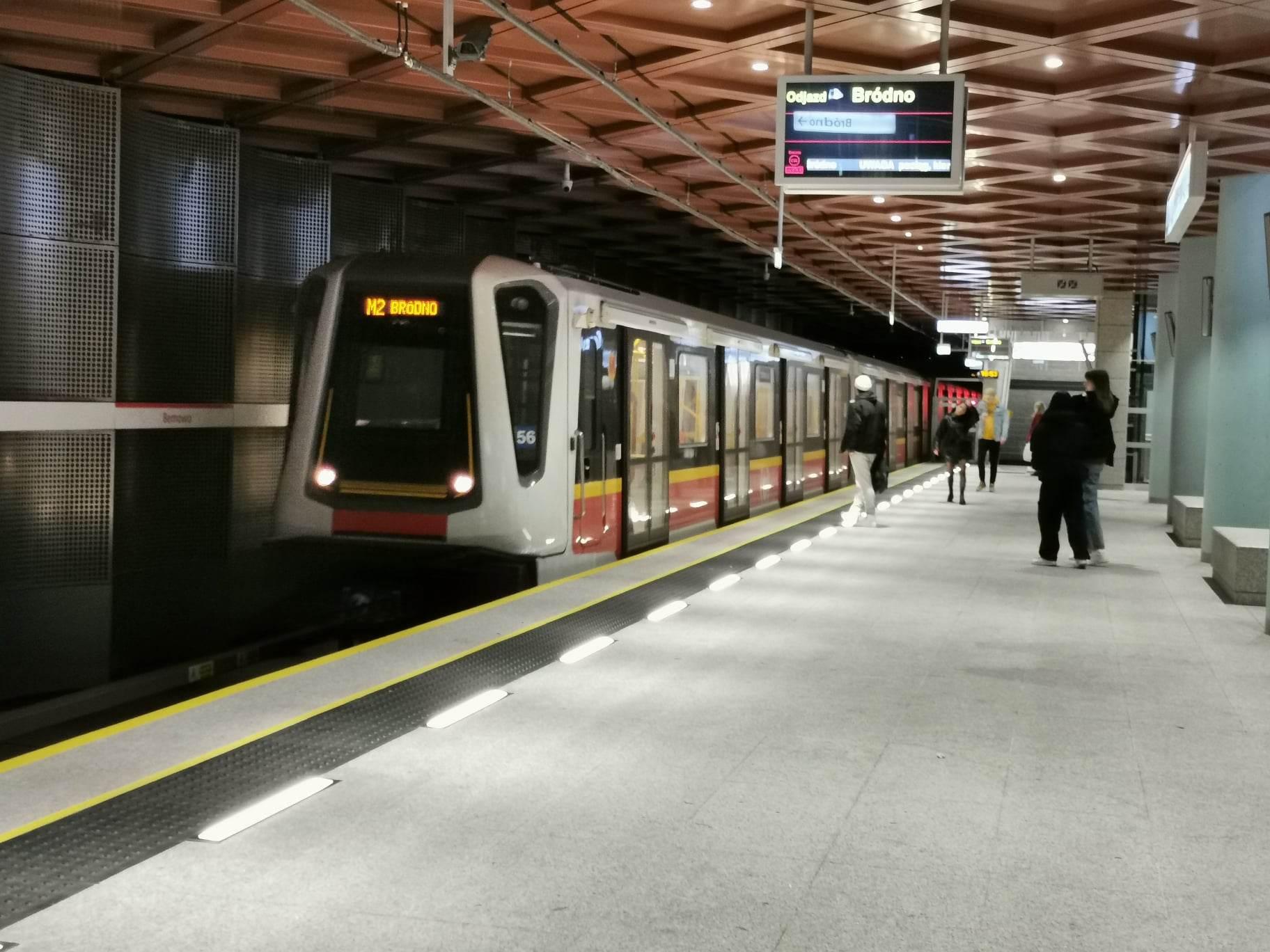 Metro w Polsce. Nowa publikacja nie tylko o warszawskiej sieci