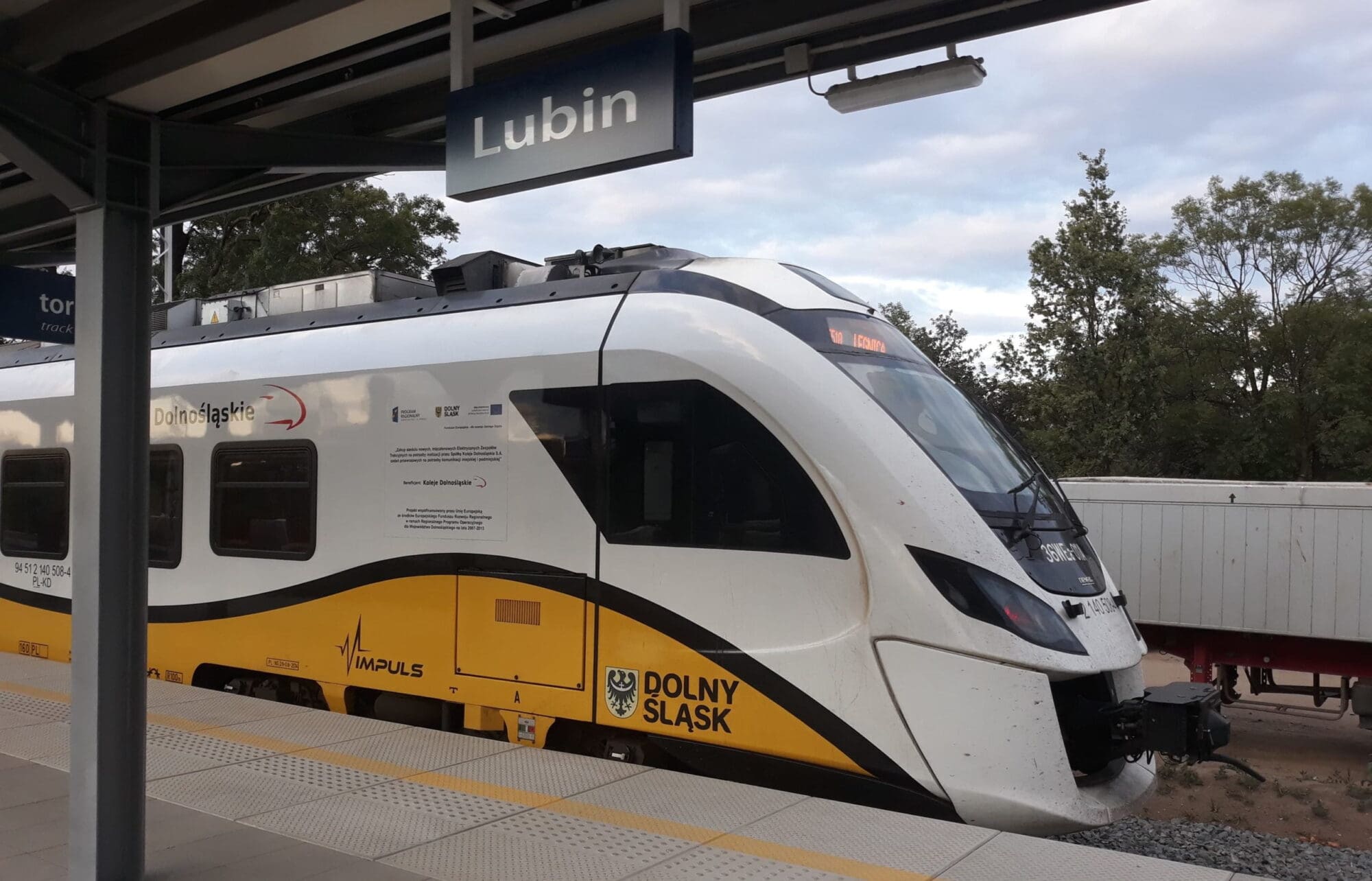 Pociągiem do Lubina po latach przerwy. Test połączenia