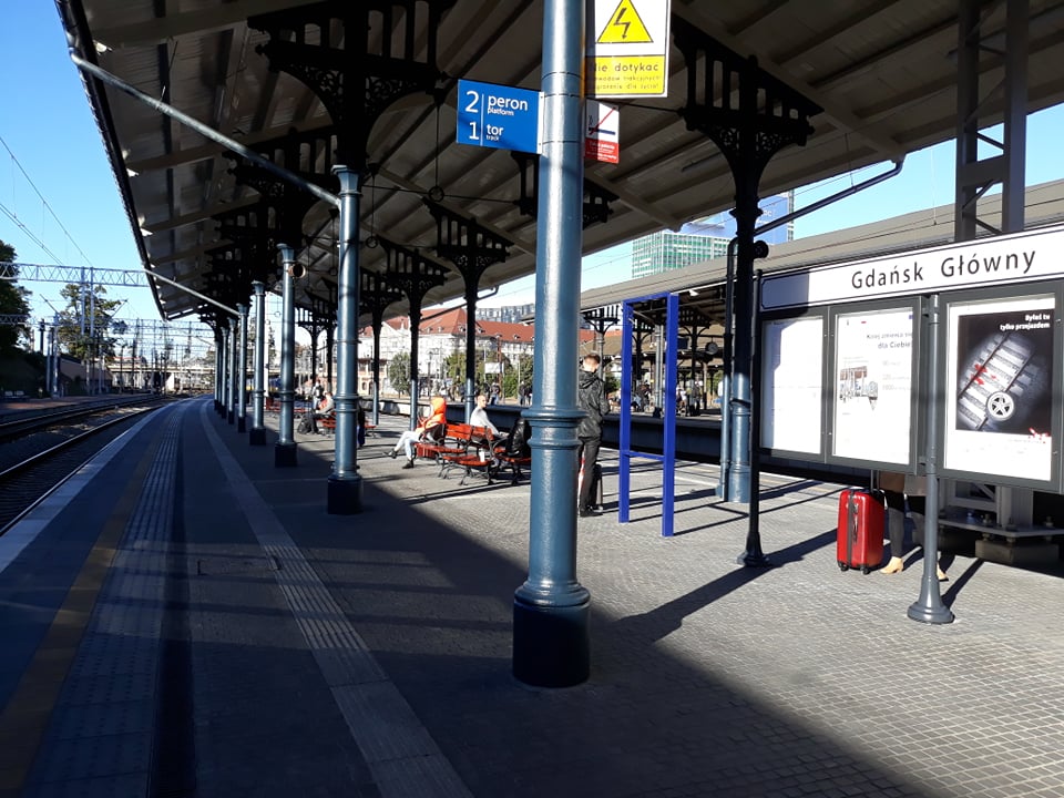 Remont peronów w Gdańsku Głównym na półmetku