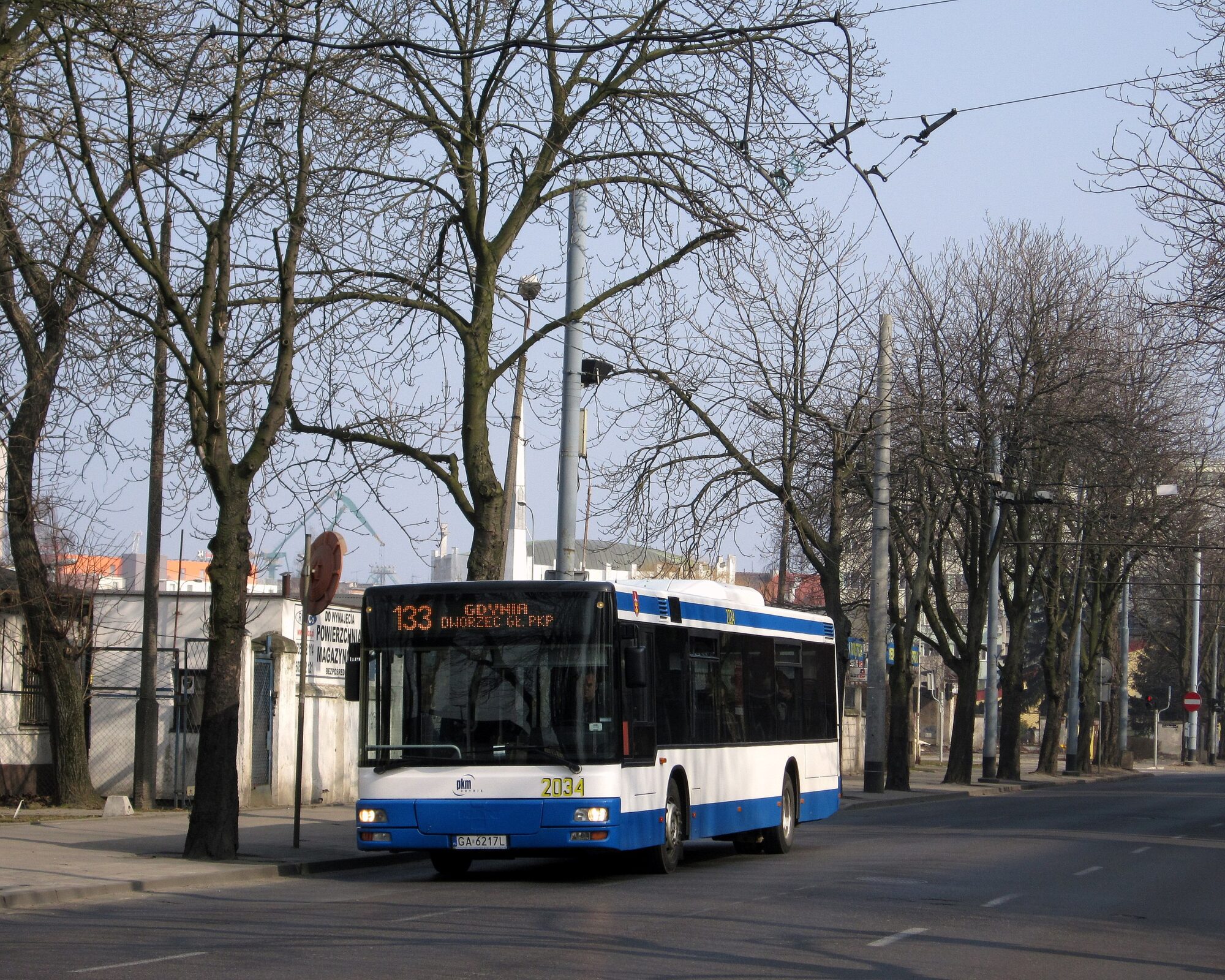 Rzeź połączeń w ZKM Gdynia. Cięcia kursów dotkliwe dla pasażerów