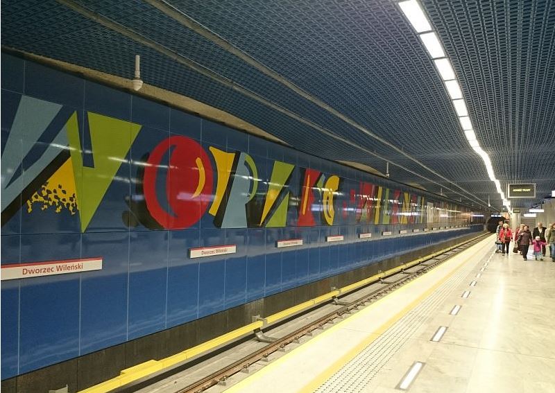 Warszawiacy niezmiennie zadowoleni z metra