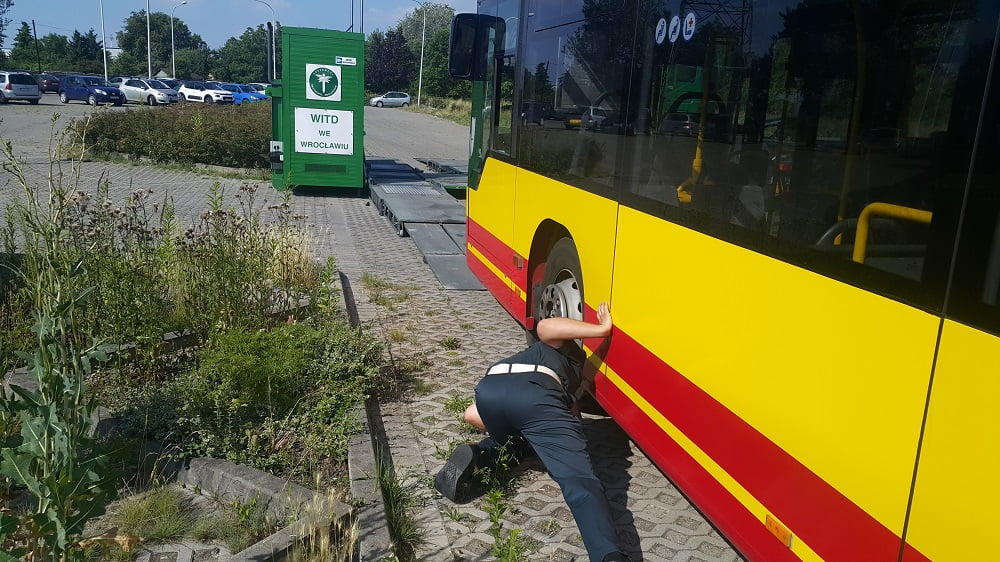 Czy korzystanie z miejskich autobusów jest bezpieczne?