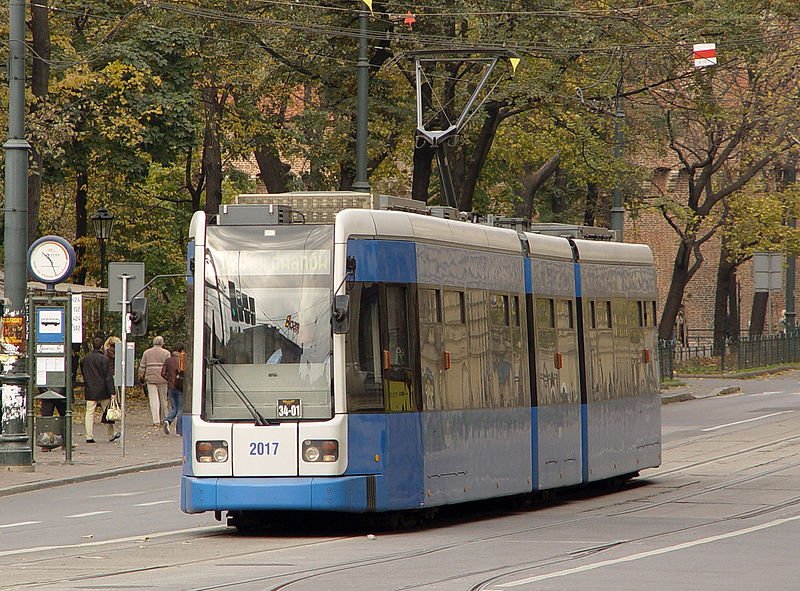 Kraków zawalczy o podatników tańszymi biletami