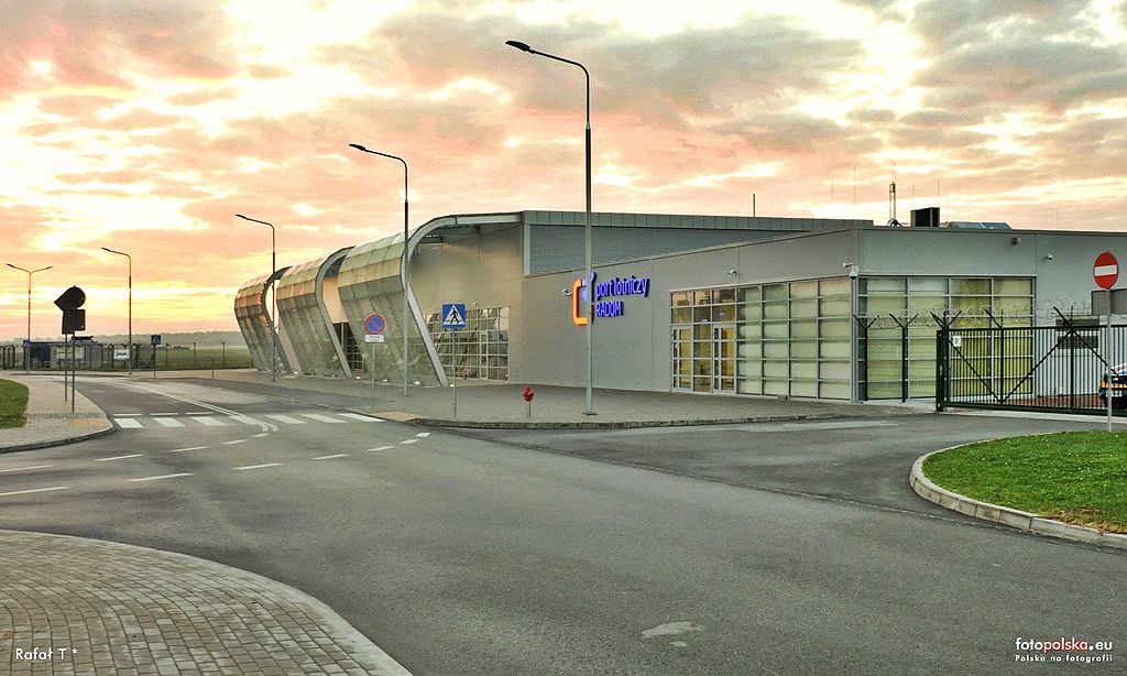 Lotnisko w Radomiu zastąpi Modlin?