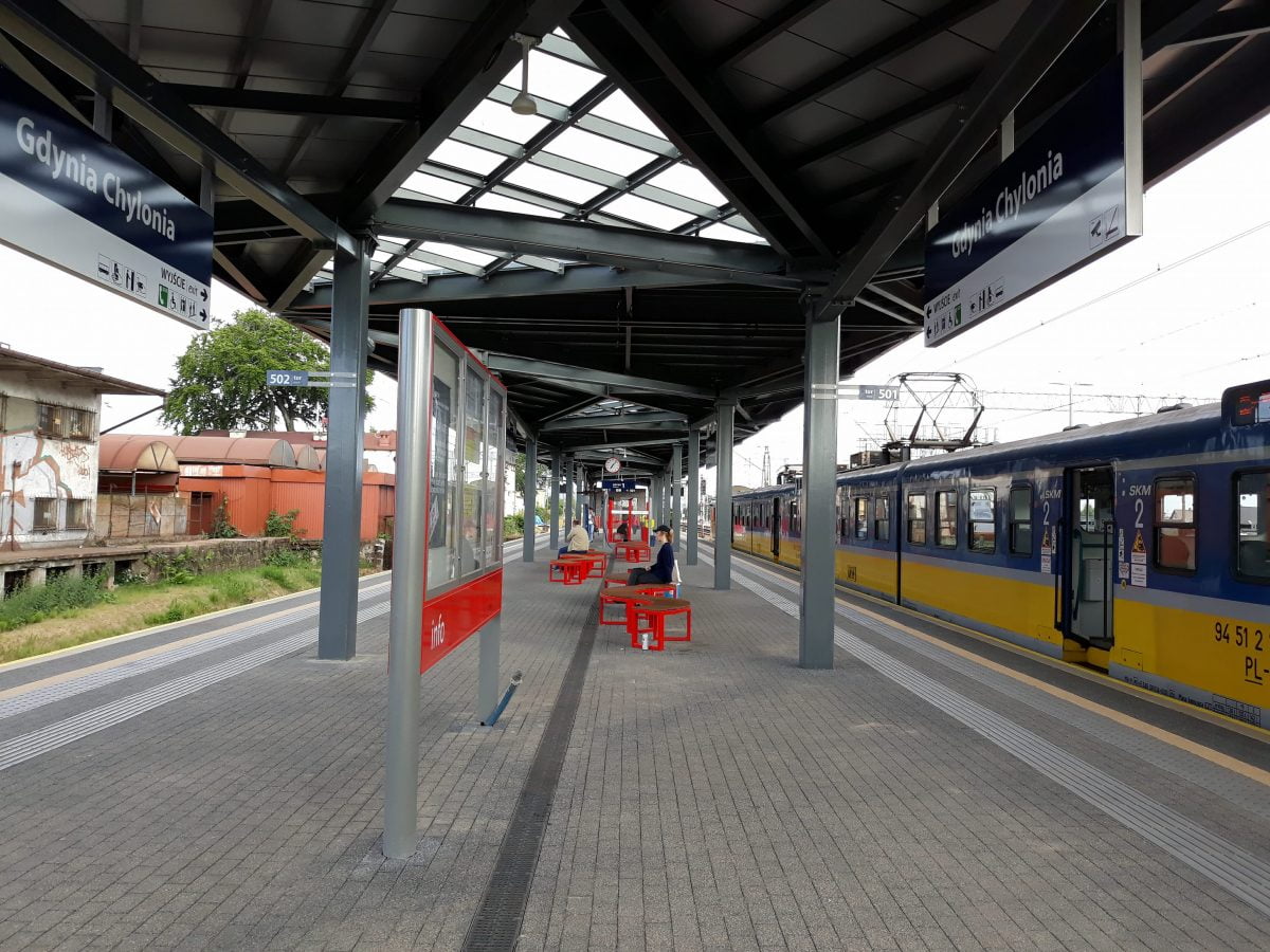 Problemy z modernizacją peronów trójmiejskiej SKM. Opóźnienie rośnie